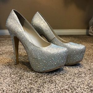 Steve Madden pumps